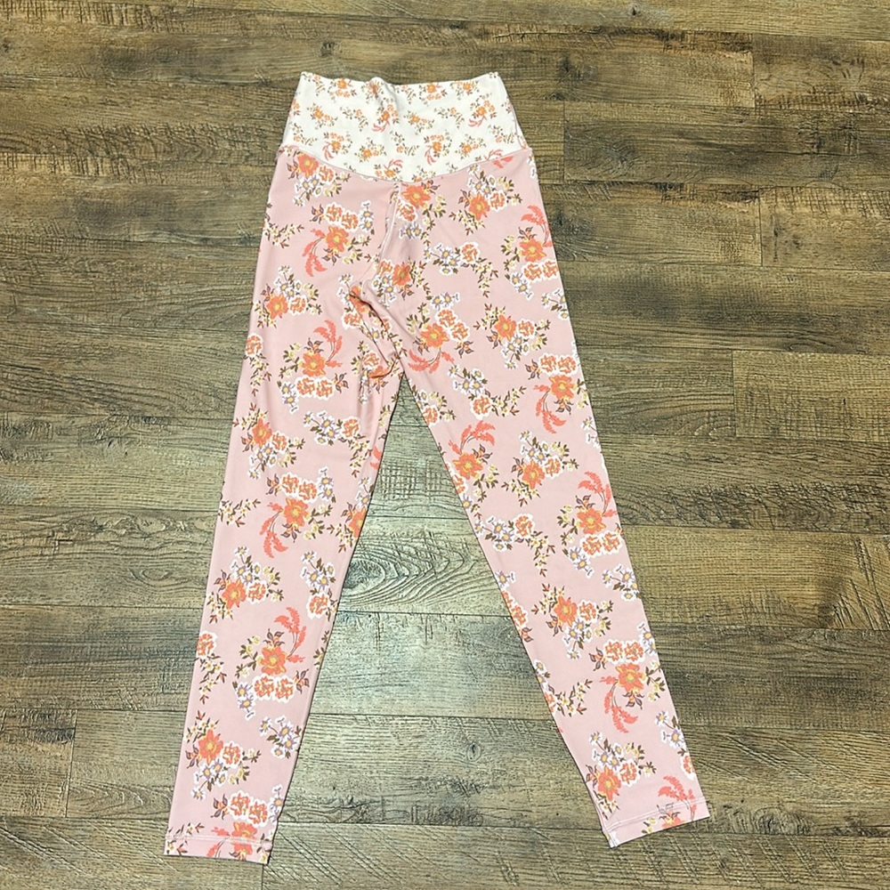 Offline by Aerie Real Me 7/8 Hi-Rise Crossover Floral Country Pink Leggings M - Picture 8 of 9
